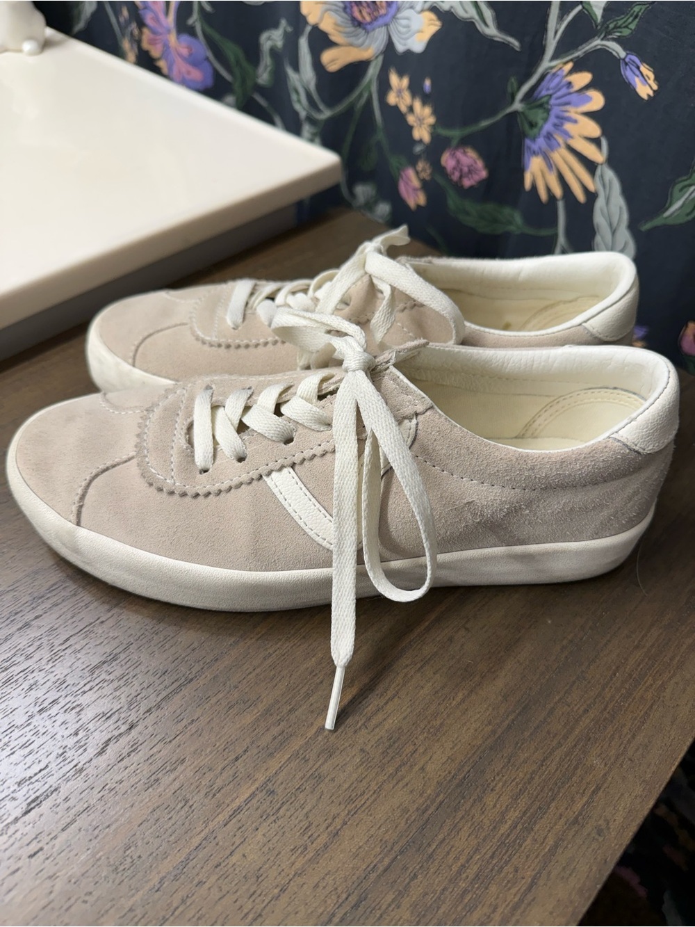 Women’s Vans Suede Low-Top Sneakers in Light Taupe